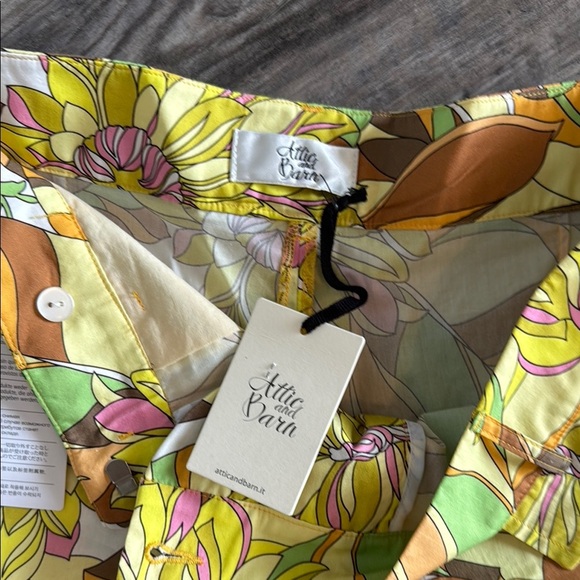 NWT Attic and Barn Floral Patterned Women's Shorts sz European 42 6 - Picture 2 of 4